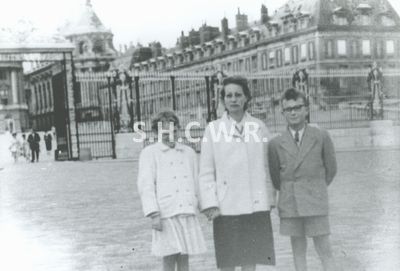 DUV - Boïte 27 - 211